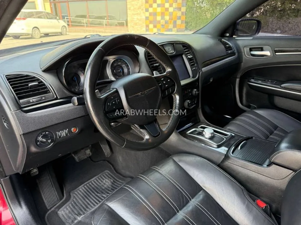 كرايسلر 300 2019 for Sale in الشارقة Image-19