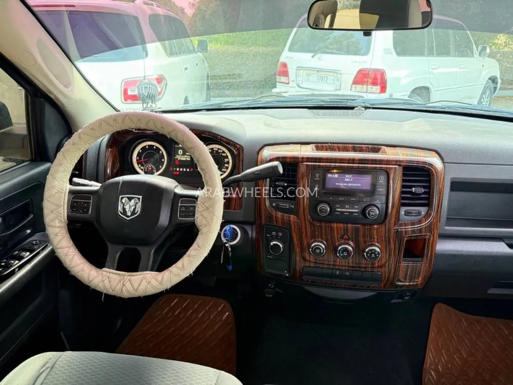 Dodge Ram Van 2014 for Sale in Sharjah Image-14