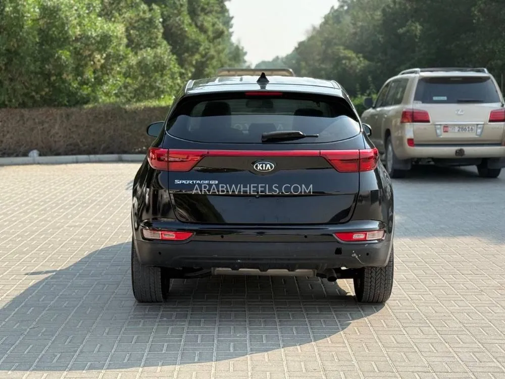 Kia Sportage 2017 for Sale in Sharjah Image-7