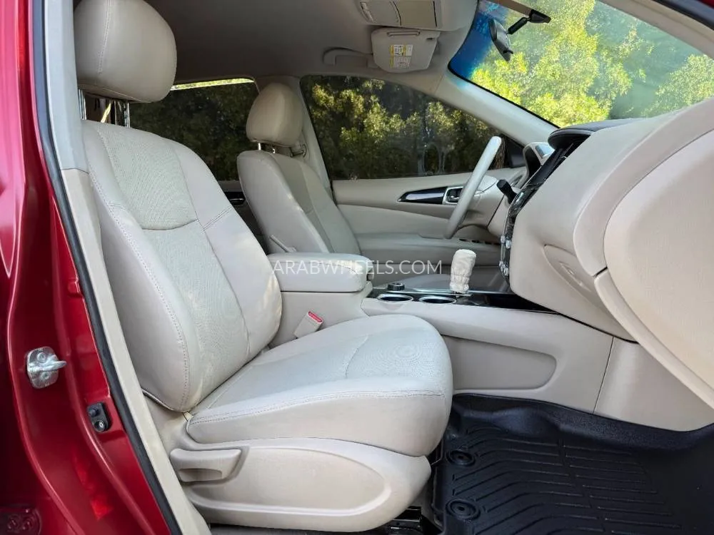 Nissan Pathfinder 2013 for Sale in Sharjah Image-15