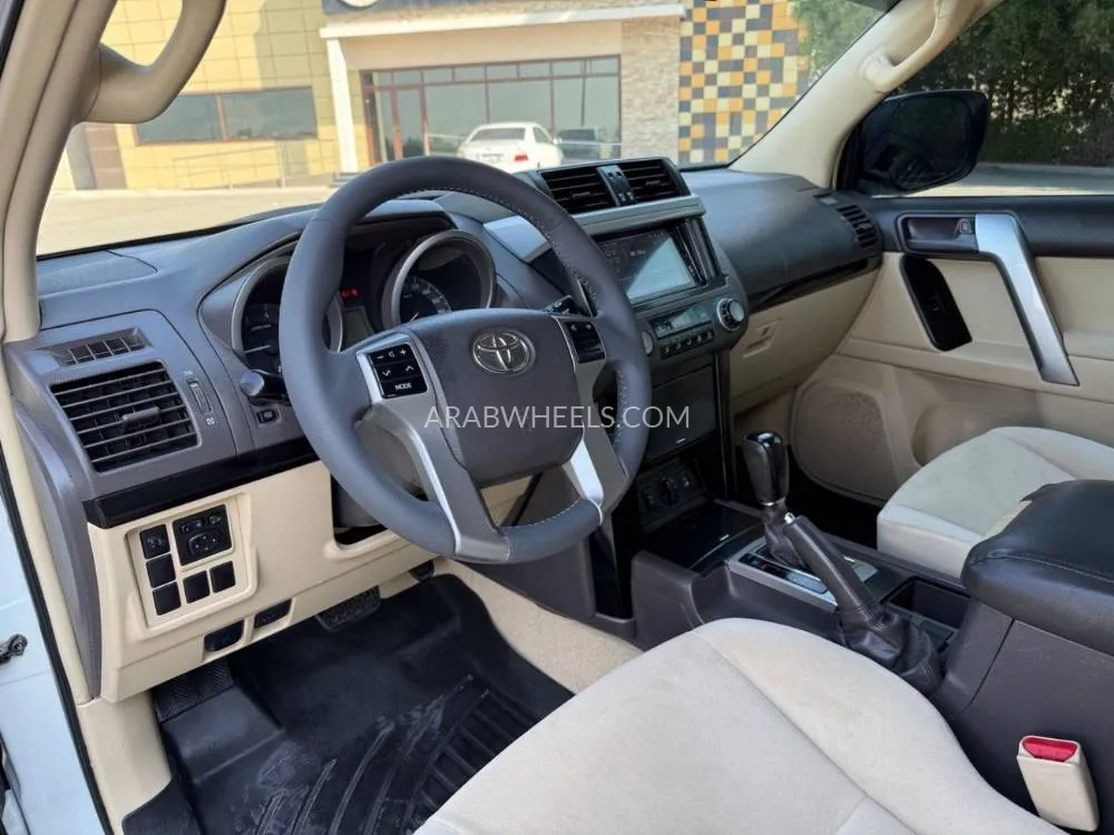 Toyota Land Cruiser Prado 2016 for Sale in Sharjah Image-17