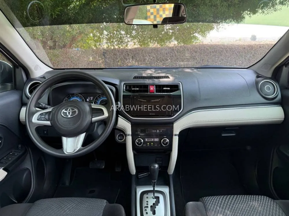 Toyota Rush 2023 for Sale in Sharjah Image-13