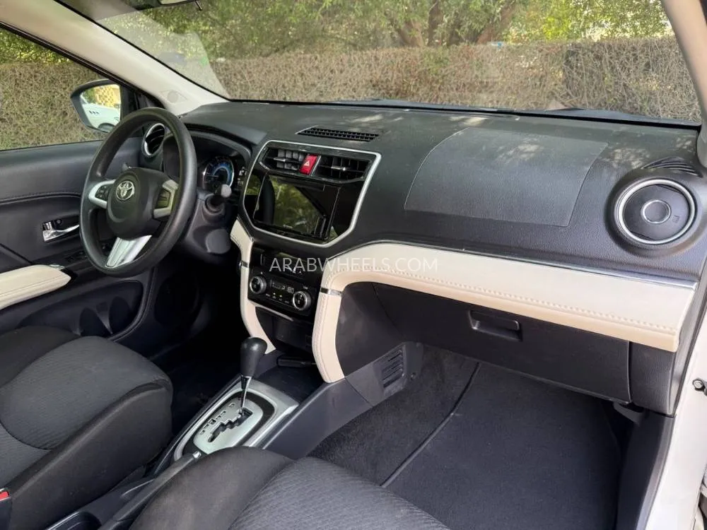 Toyota Rush 2023 for Sale in Sharjah Image-21