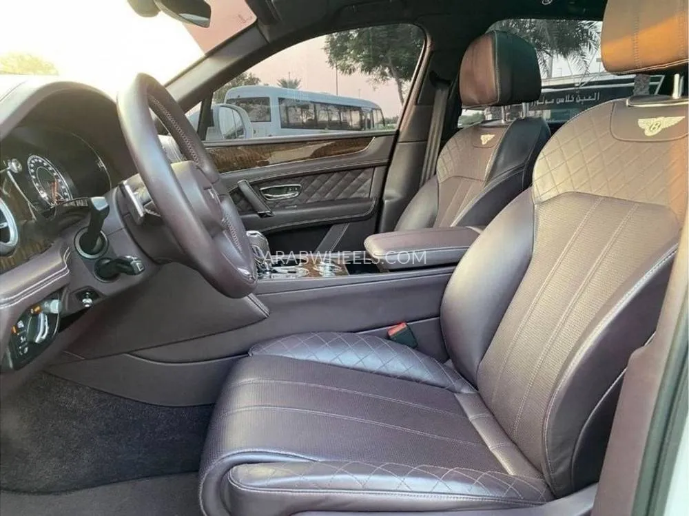 Bentley Bentayga 2017 for Sale in Dubai Image-4