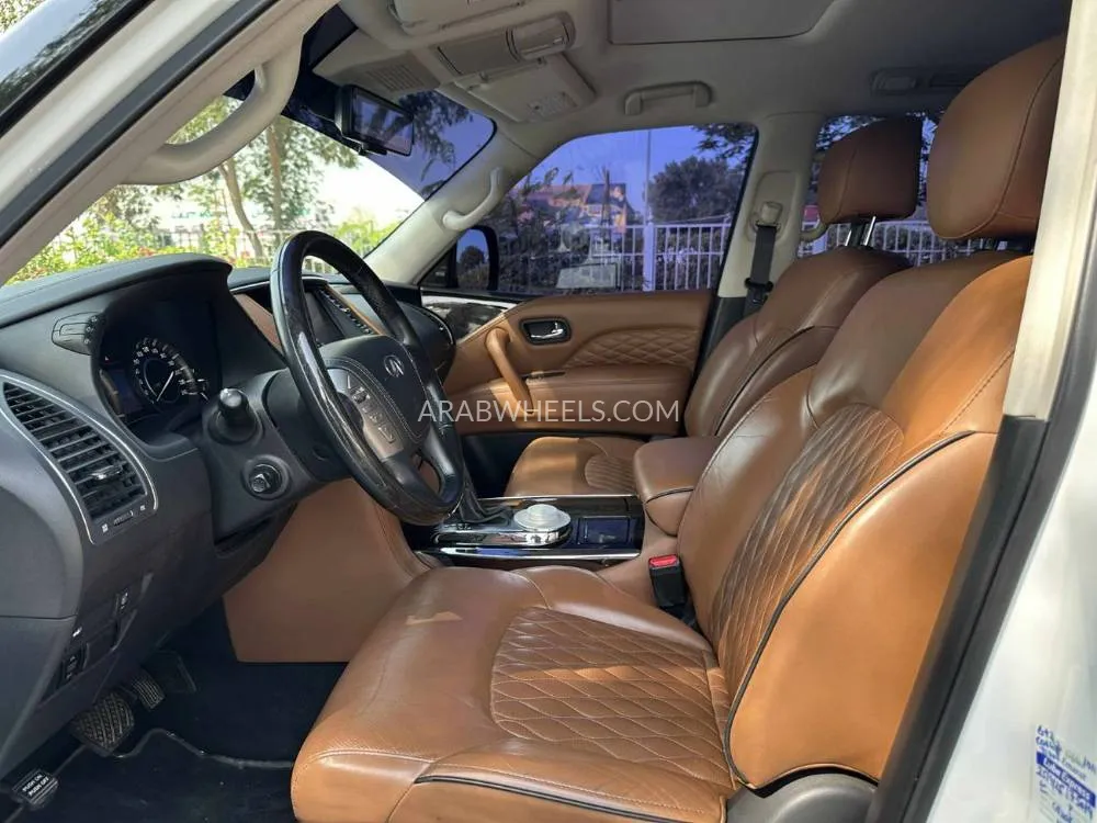 Infiniti QX80 2020 for Sale in Dubai Image-4