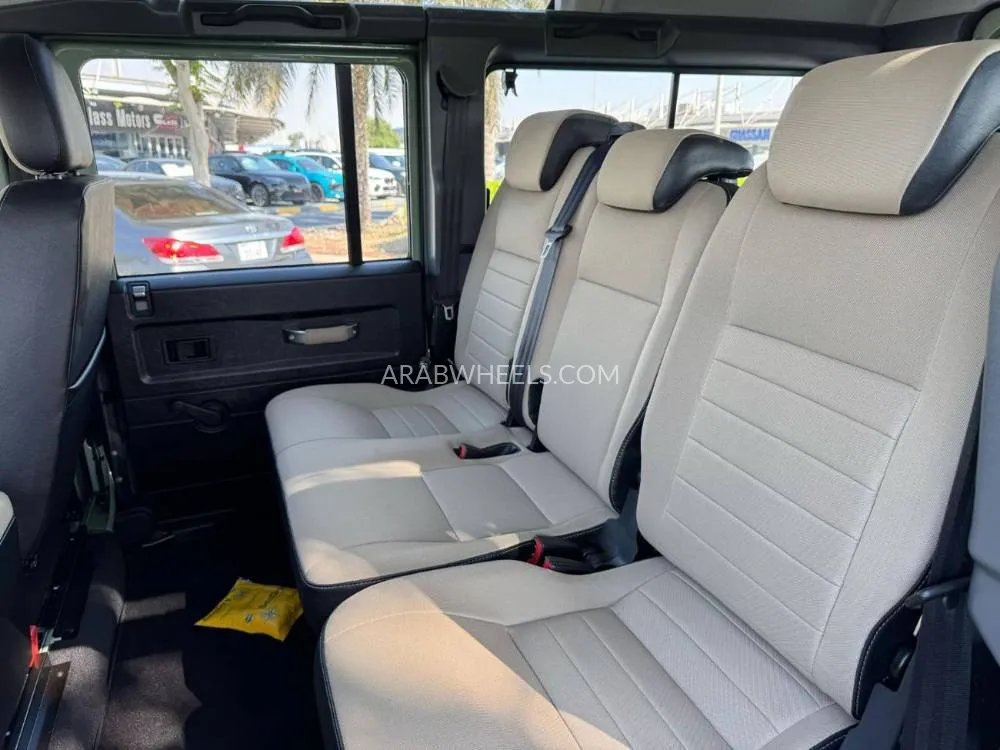 Land Rover Defender 2016 for Sale in Dubai Image-14