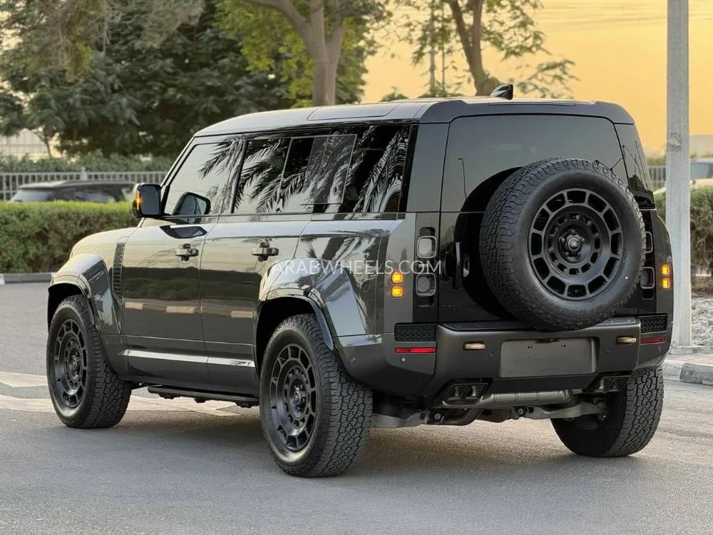 Land Rover Defender 2025 for Sale in Dubai Image-16
