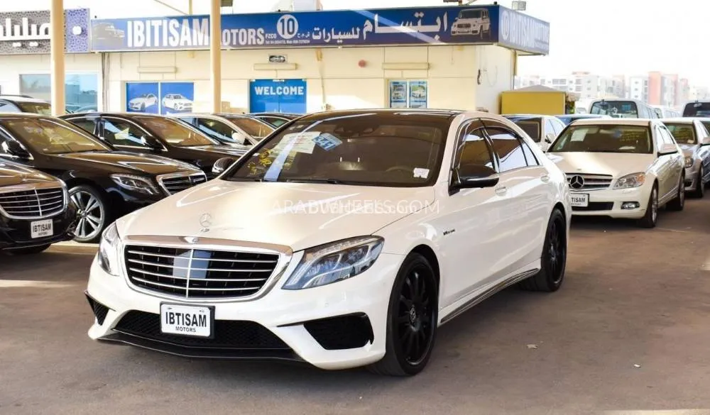 Mercedes Benz CLS Class 2014 for Sale in Dubai Image-3