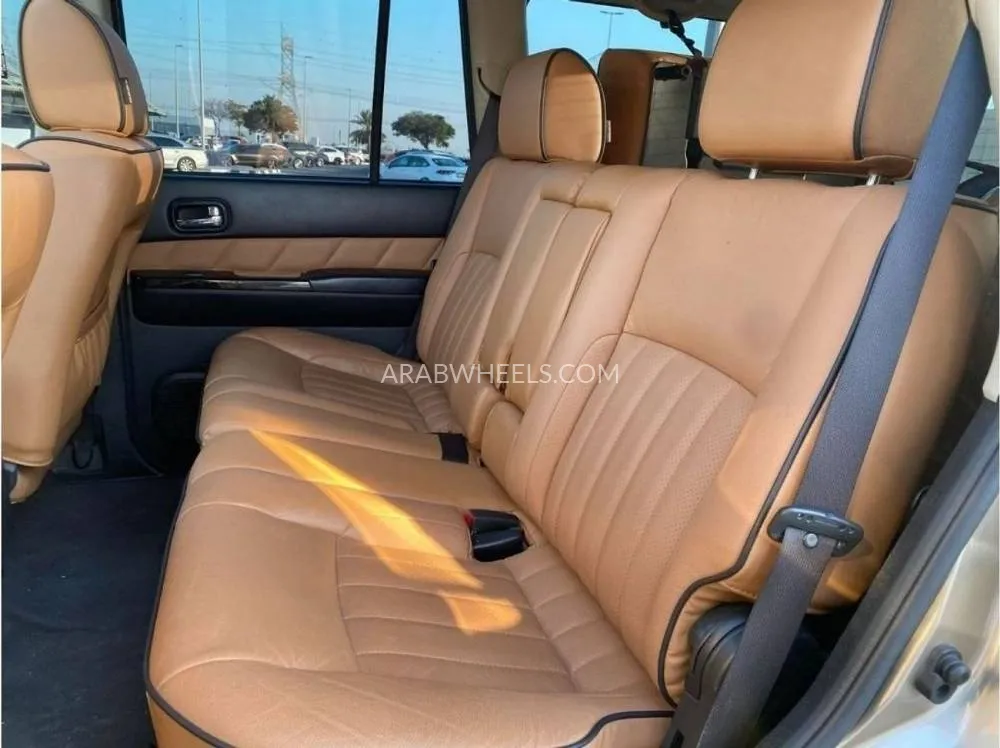 Nissan Patrol 2020 for Sale in Dubai Image-13