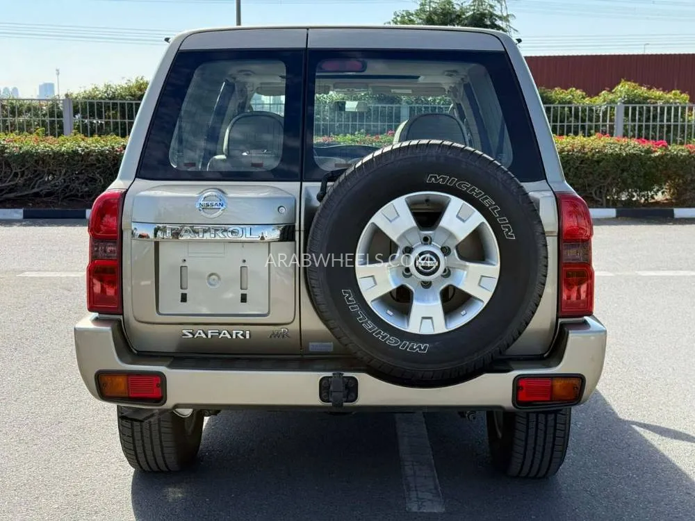 نيسان باترول 2017 for Sale in دبي Image-18