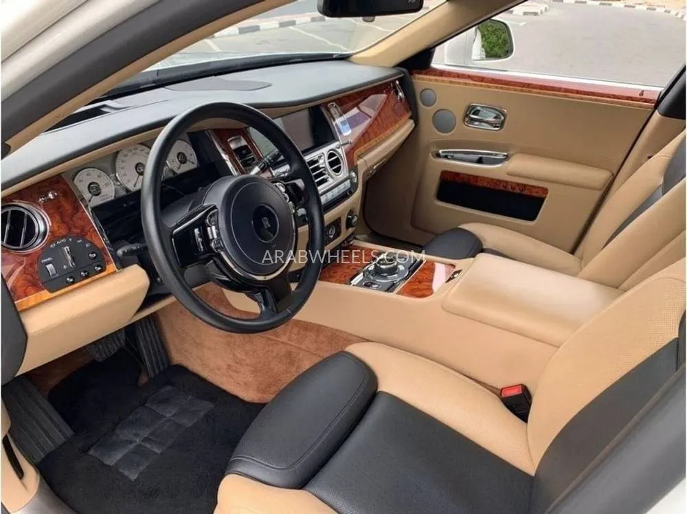 Rolls Royce Ghost 2016 for Sale in Dubai Image-9