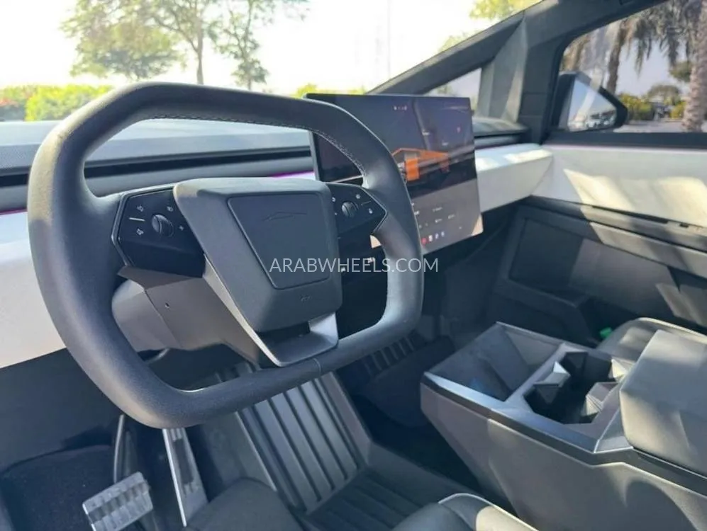 Tesla Cybertruck 2024 for Sale in Dubai Image-8