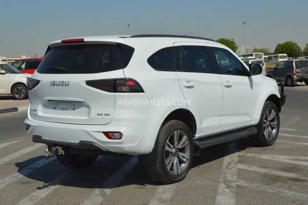 إيسوزو مو-اكس 2023 for Sale in دبي Image-7