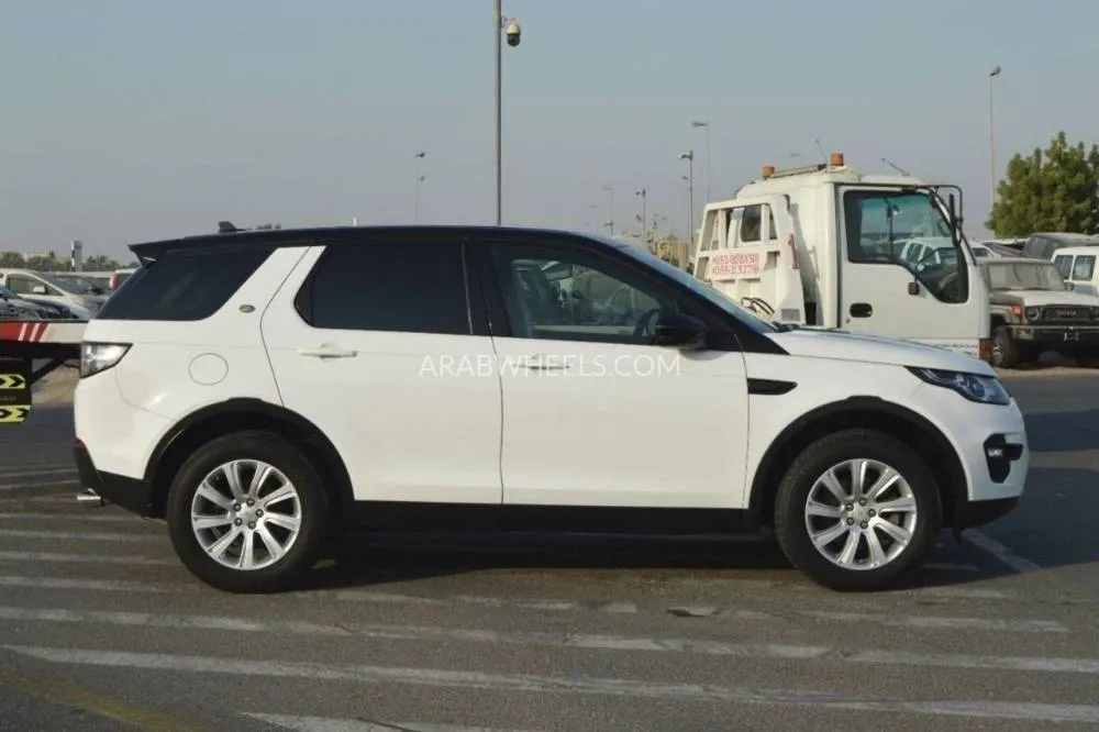 Land Rover Discovery Sport 2016 for Sale in Dubai Image-5
