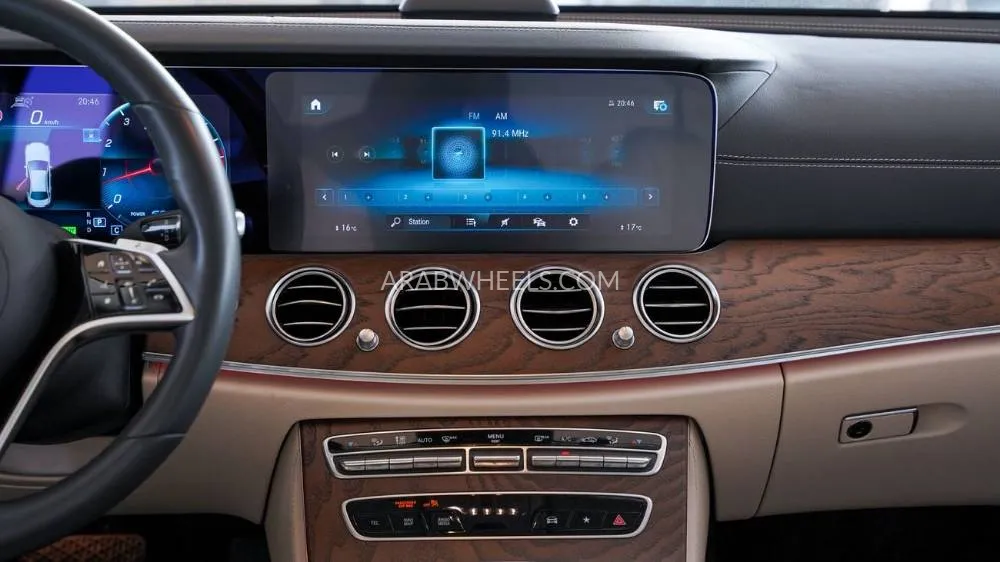 Mercedes Benz E Class 2022 for Sale in Dubai Image-6