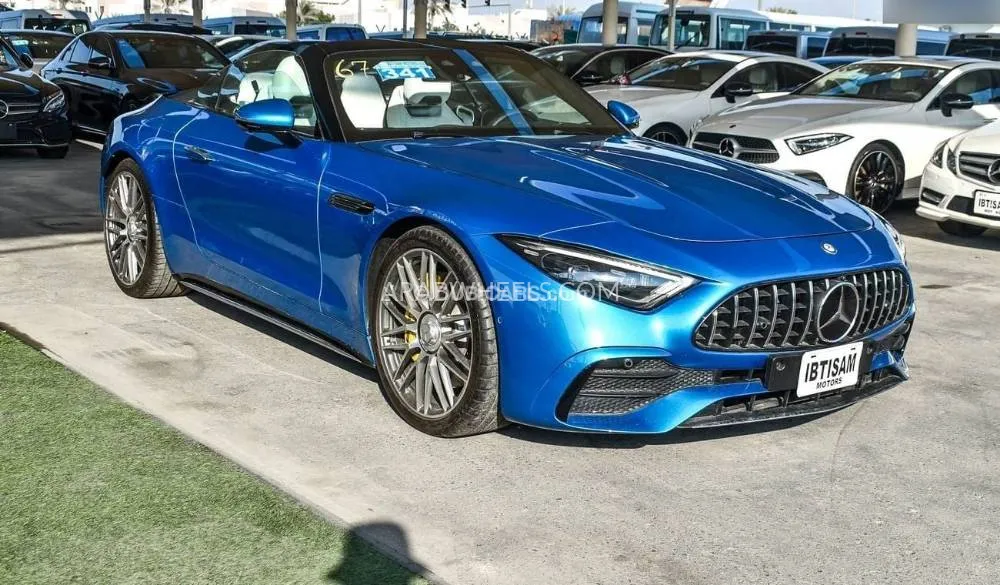 Mercedes Benz SL Class 2023 for Sale in Dubai Image-11