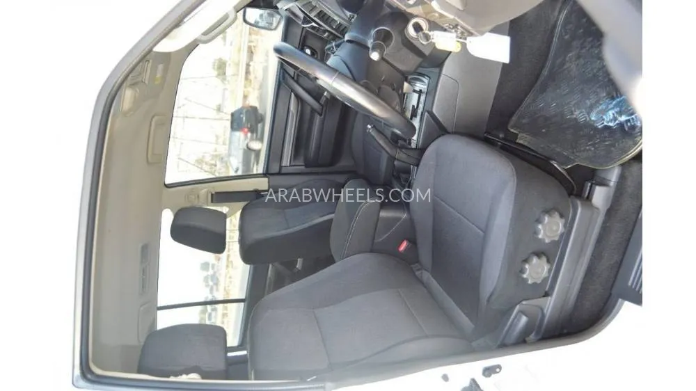 Mitsubishi Pajero 2020 for Sale in Dubai Image-11