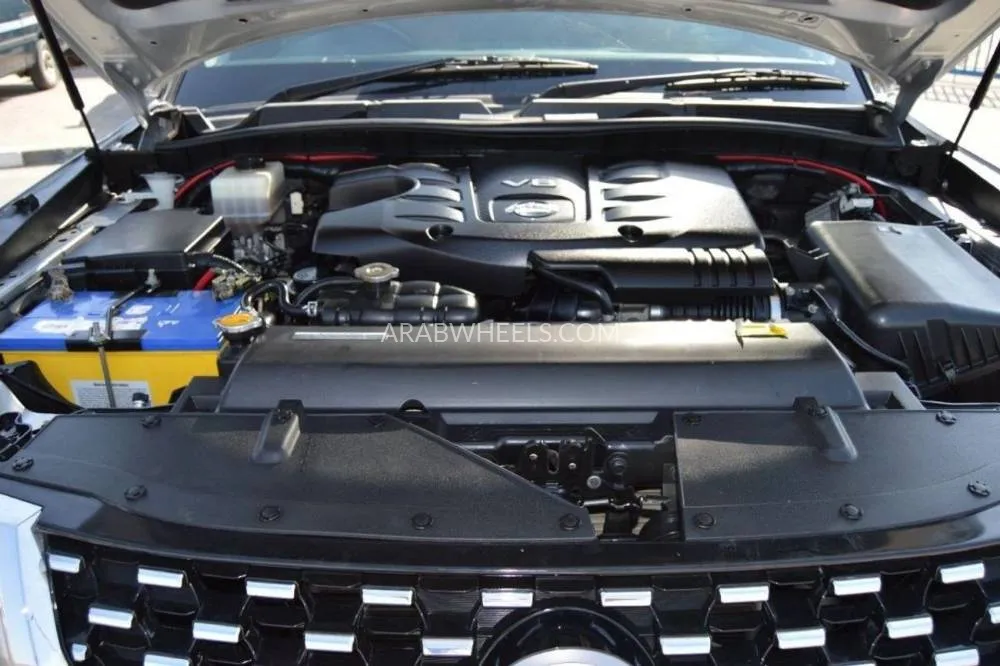 Nissan Patrol 2014 for Sale in Dubai Image-17