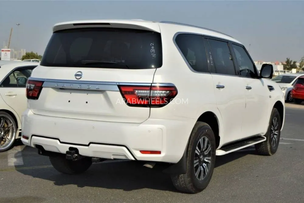 Nissan Patrol 2020 for Sale in Dubai Image-6