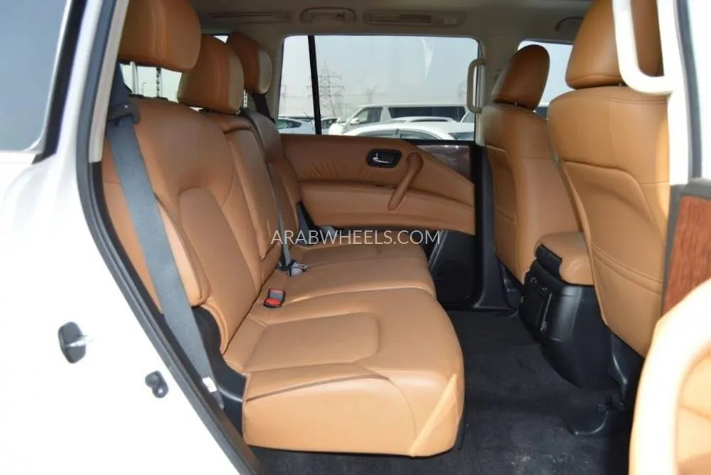 Nissan Patrol 2020 for Sale in Dubai Image-12