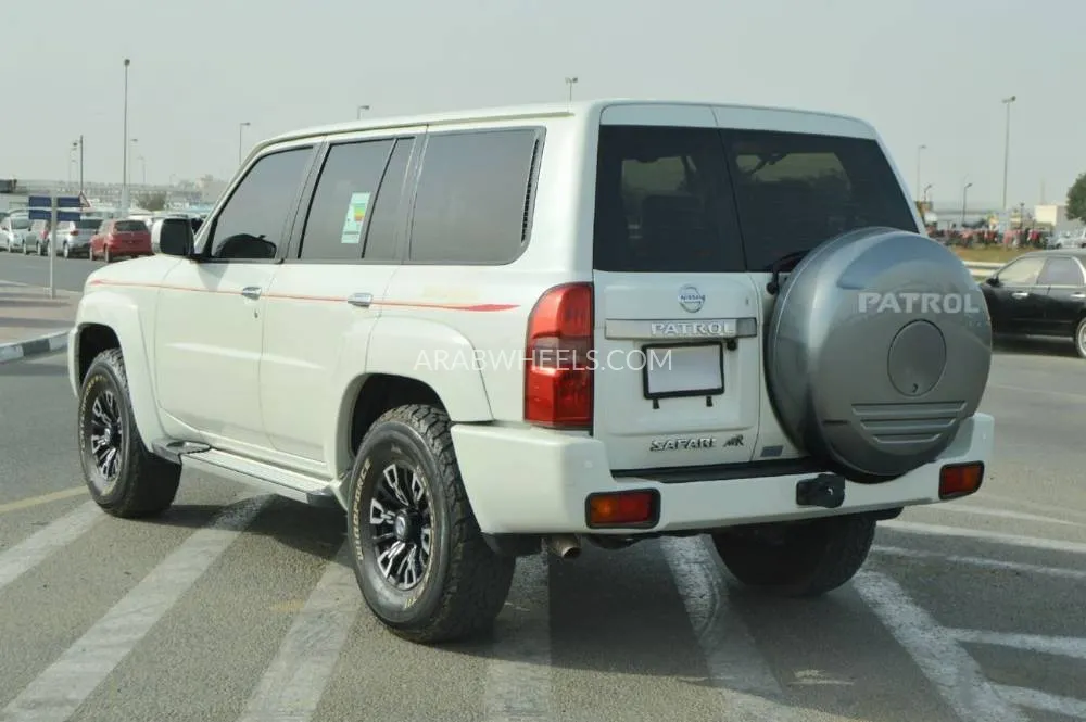 Nissan Patrol 2022 for Sale in Dubai Image-6