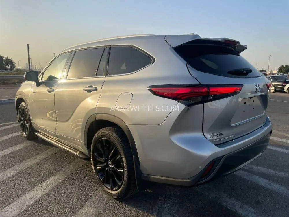 Toyota Grand Highlander 2021 for Sale in Dubai Image-6