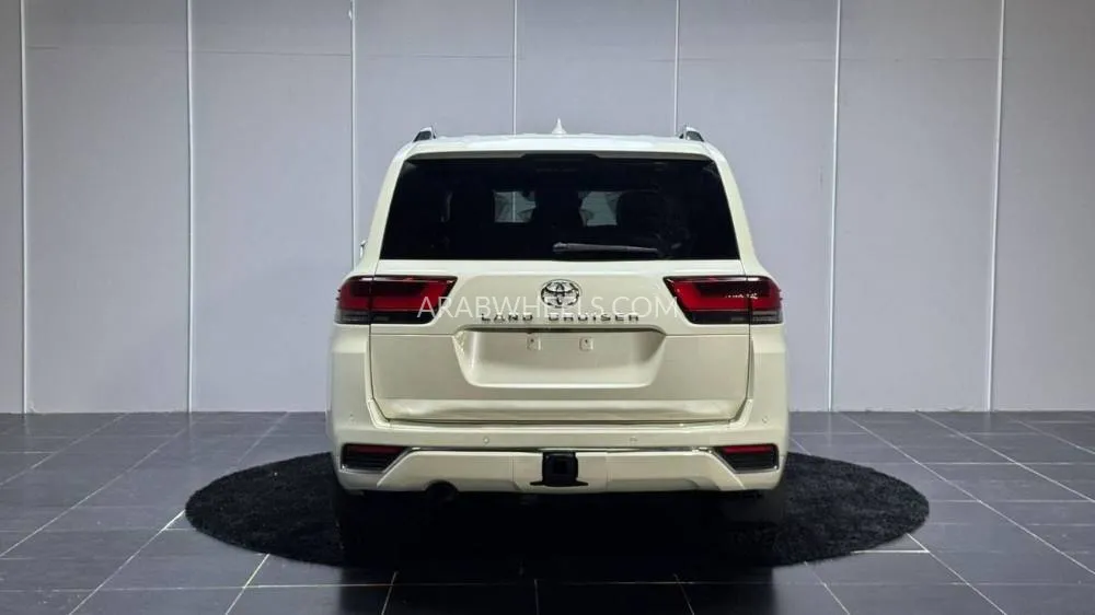 Toyota Land Cruiser 2021 for Sale in Dubai Image-7