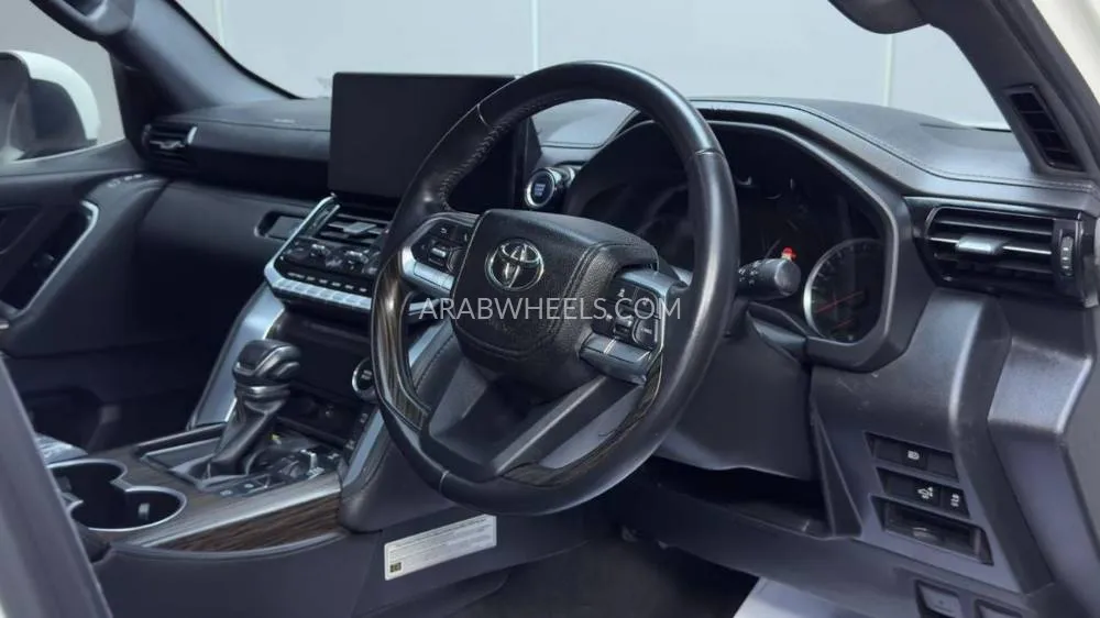 Toyota Land Cruiser 2021 for Sale in Dubai Image-12