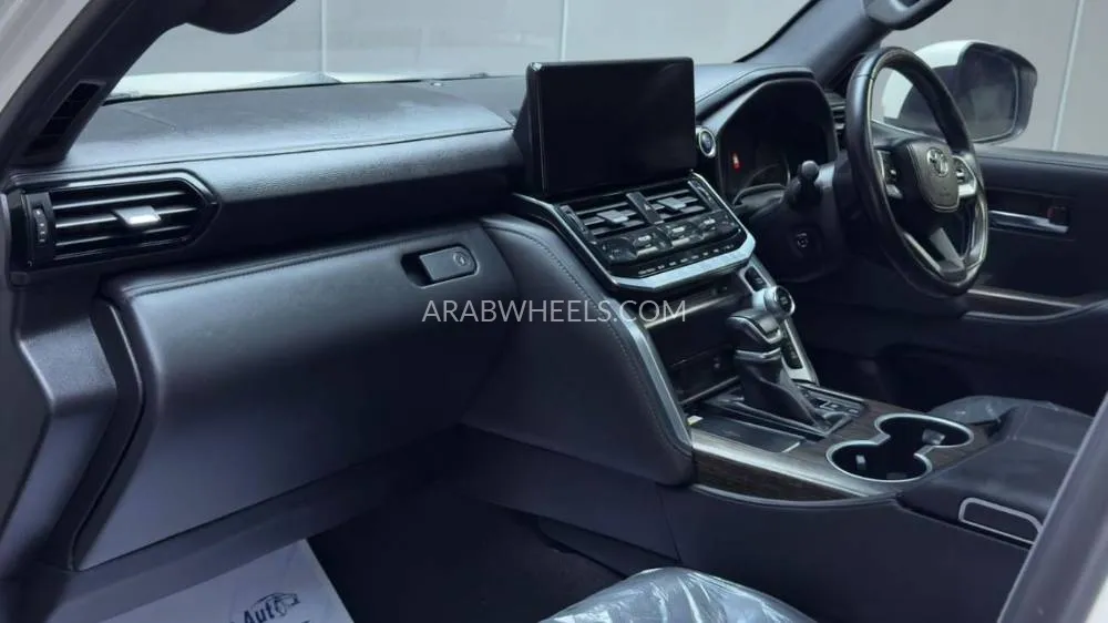 Toyota Land Cruiser 2021 for Sale in Dubai Image-14