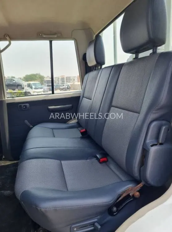 Toyota Land Cruiser 70 Series 2019 for Sale in Dubai Image-16