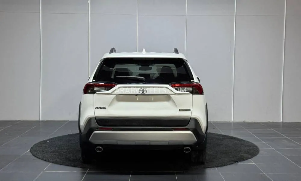 Toyota Rav4 2022 for Sale in Dubai Image-7
