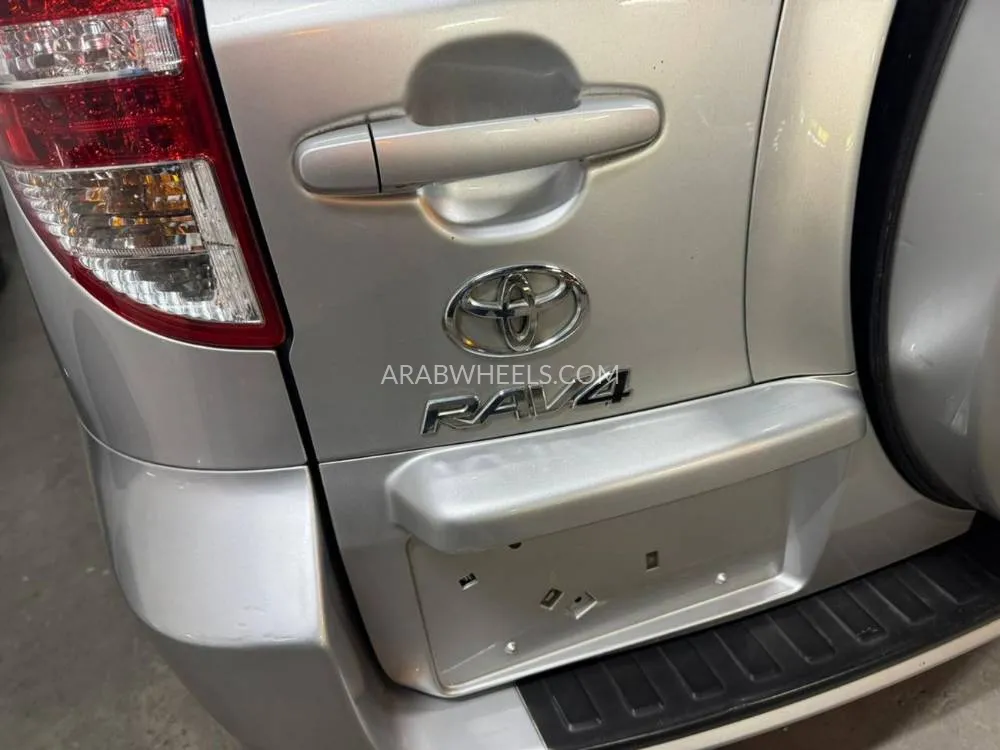 Toyota Rav4 2011 for Sale in Dubai Image-7