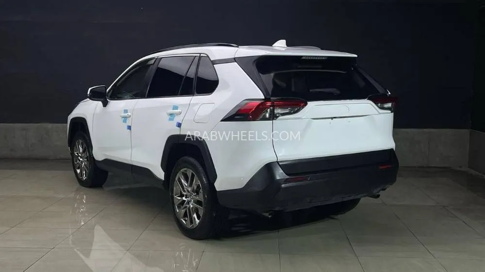 Toyota Rav4 2020 for Sale in Dubai Image-9