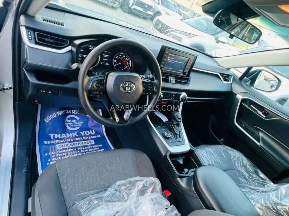 Toyota Rav4 2021 for Sale in Dubai Image-10