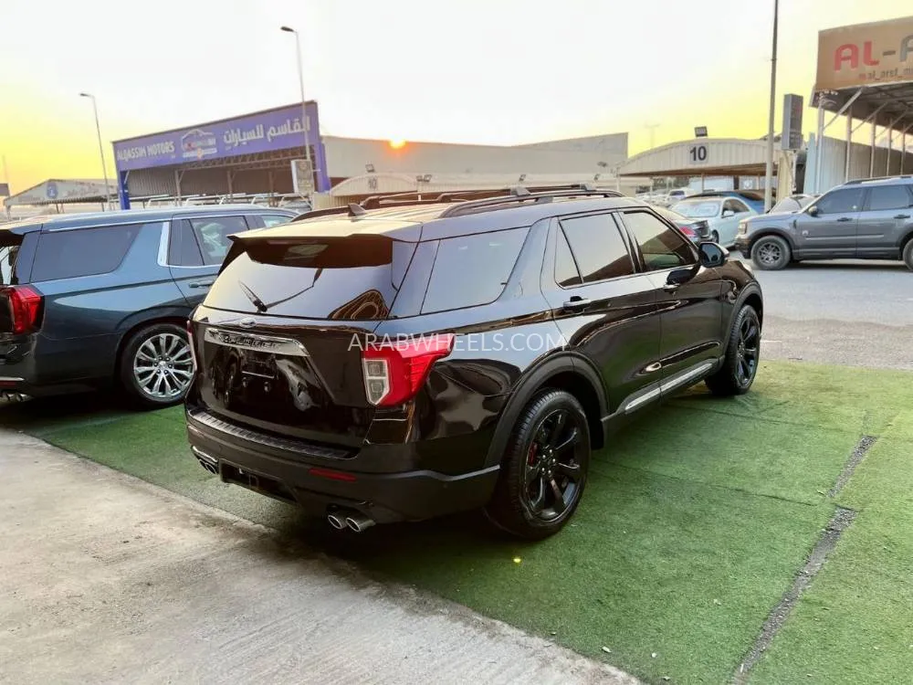Ford Explorer 2021 for Sale in Ajman Image-4