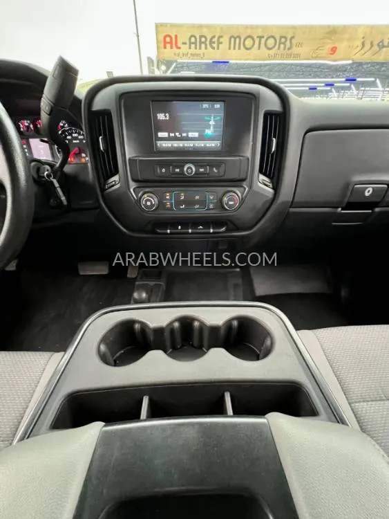 GMC Sierra 2019 for Sale in Ajman Image-9