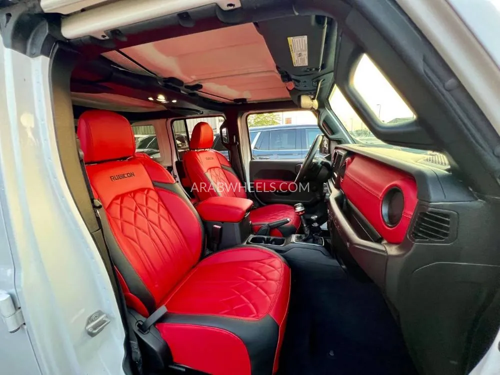 Jeep Wrangler 2022 for Sale in Ajman Image-9