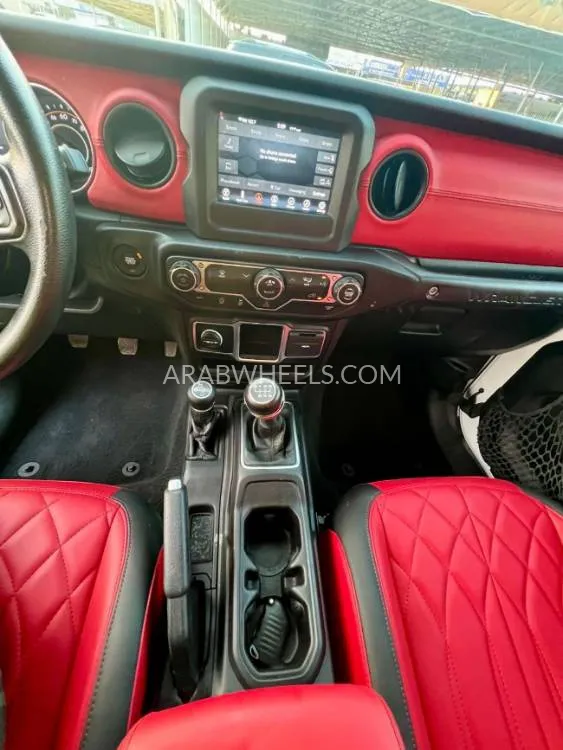 Jeep Wrangler 2022 for Sale in Ajman Image-18