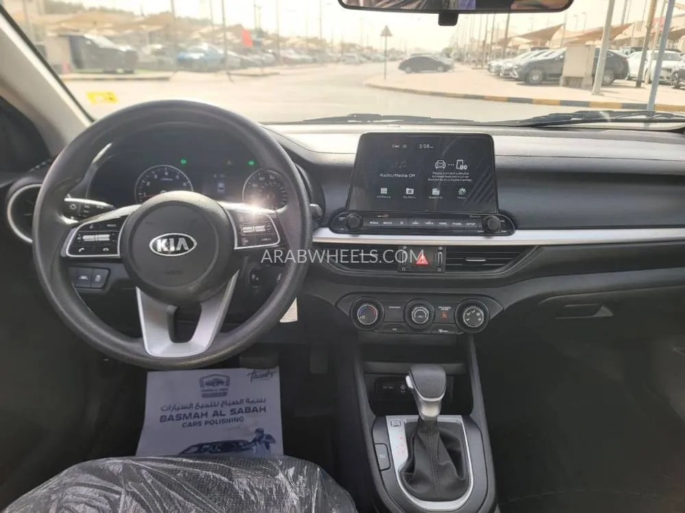 Kia Cerato 2021 for Sale in Ajman Image-12