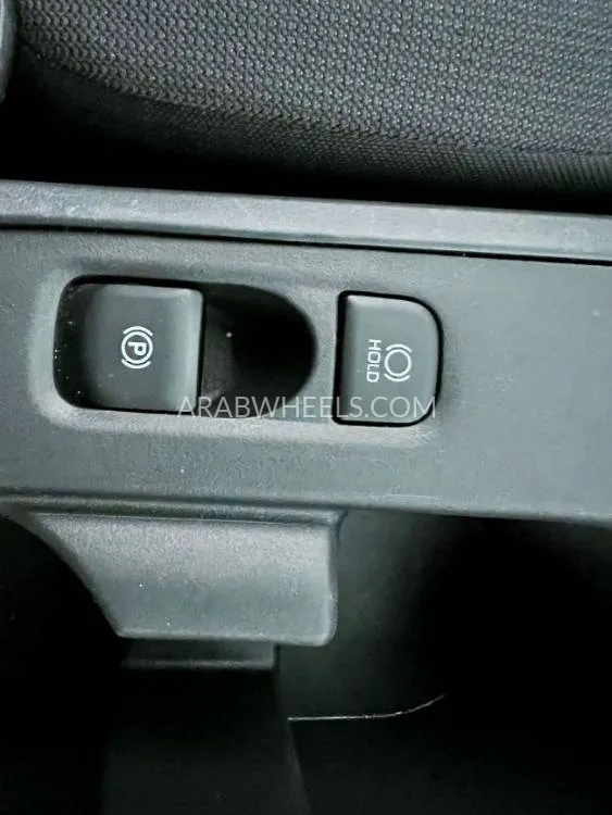 تويوتا كورولا 2024 for Sale in عجمان Image-11