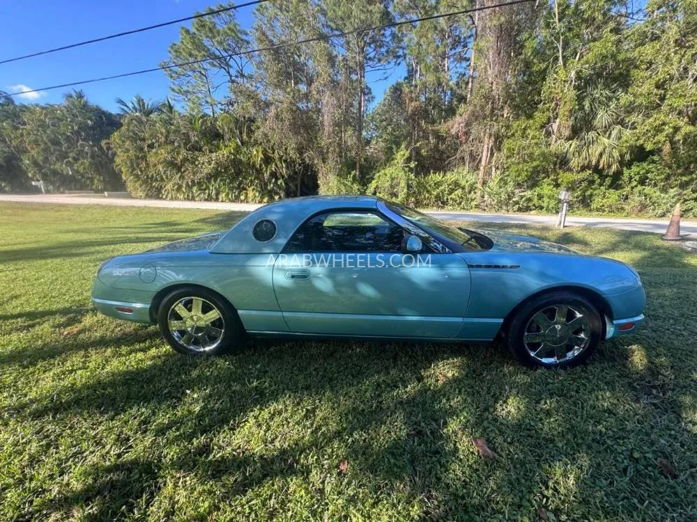 Ford Thunderbird 2002 for Sale in Dubai Image-9