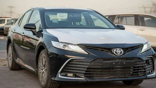 Toyota Camry 2.5L Hybrid XLE 2024