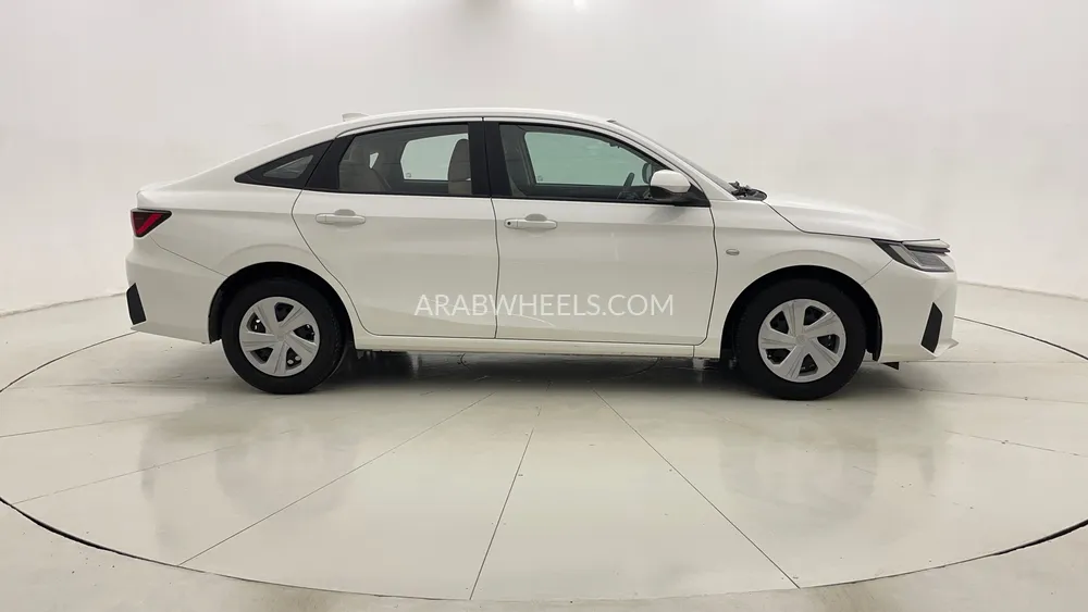 Toyota Yaris 2024 for Sale in Dubai Image-2