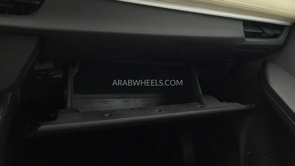 Toyota Yaris 2024 for Sale in Dubai Image-28