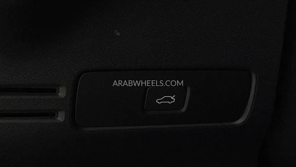 Volvo XC40 2023 for Sale in Dubai Image-48