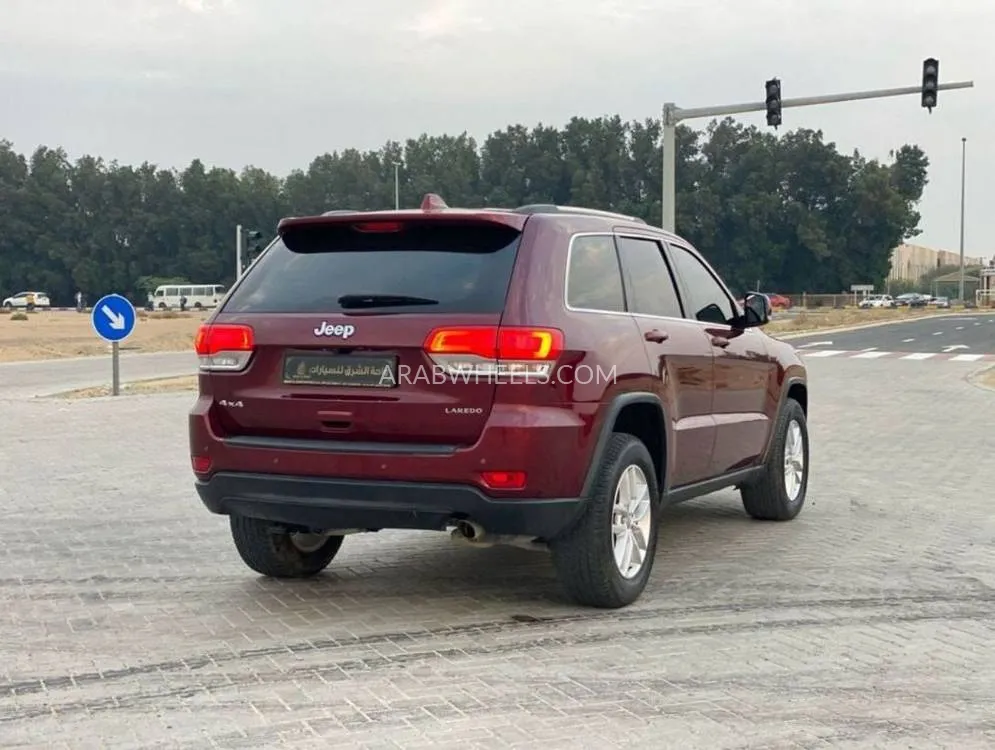 Jeep Cherokee 2017 for Sale in Sharjah Image-5