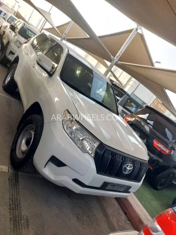 Toyota Land Cruiser Prado 2019 for Sale in Sharjah Image-2