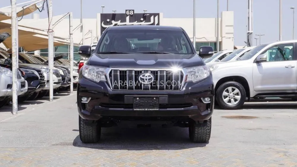 Toyota Land Cruiser Prado 2018 for Sale in Sharjah Image-2