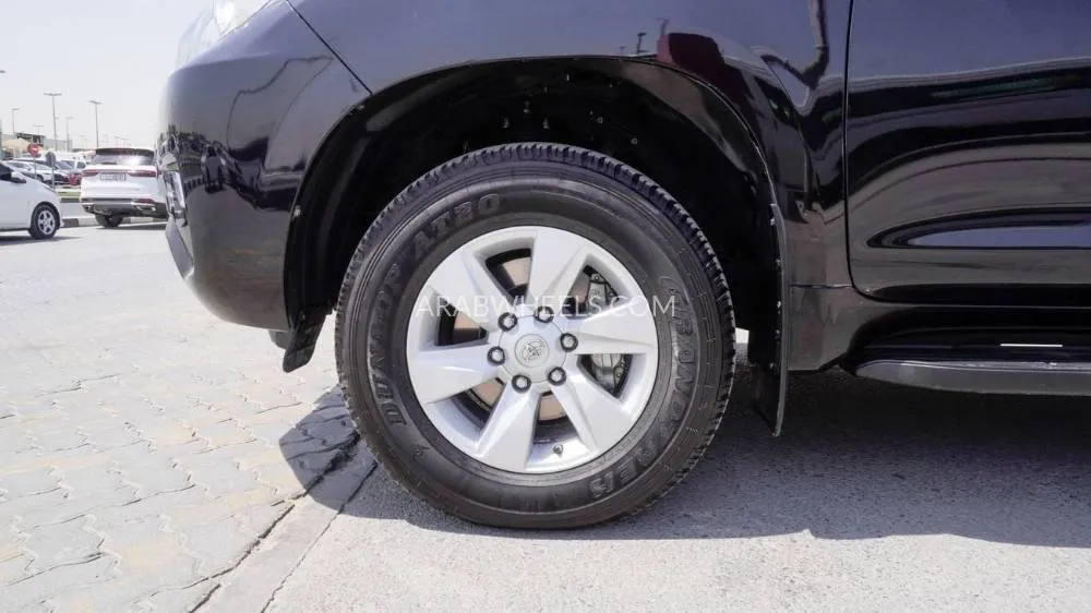 Toyota Land Cruiser Prado 2018 for Sale in Sharjah Image-18