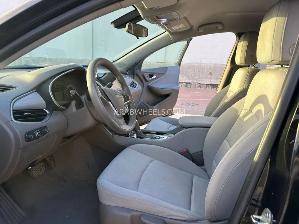 شيفروليه ماليبو 2020 for Sale in الشارقة Image-14